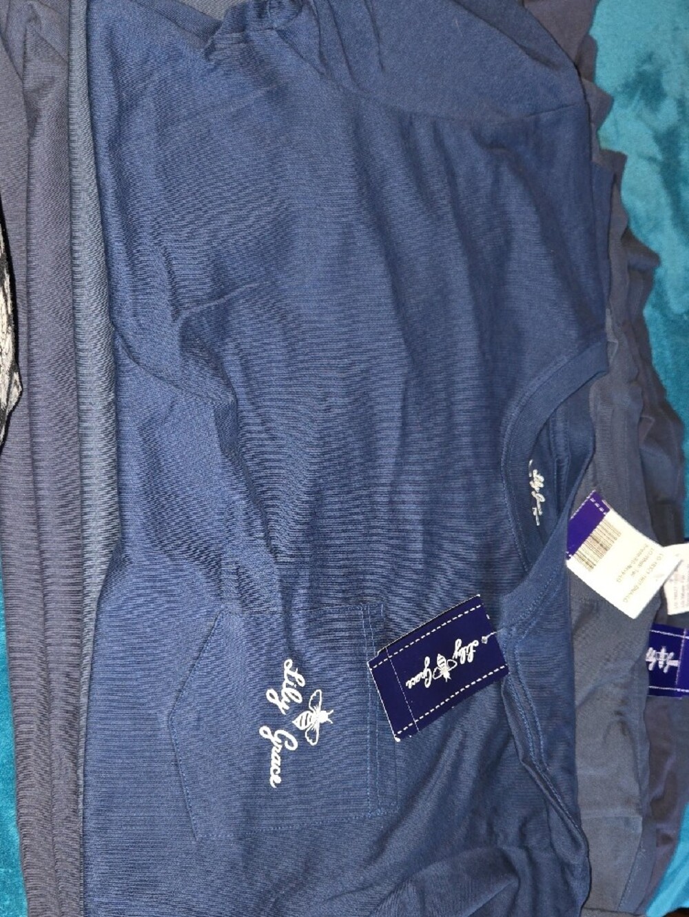 NWT Lily Grace "Whale Tail" Pocket Tee - Picture 4 of 5